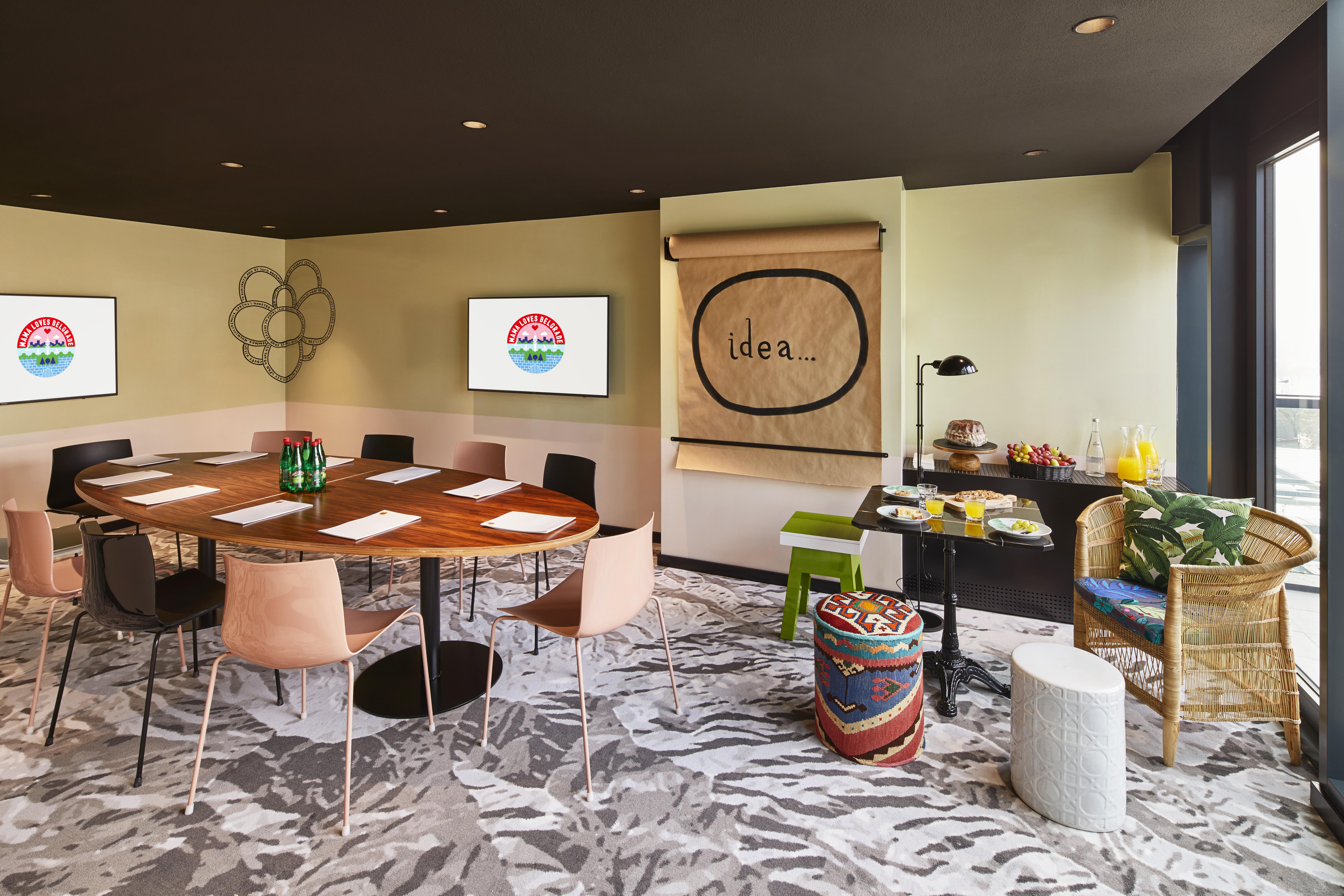 มามา เชลเตอร์ เบลเกรด Hotel ภายนอก รูปภาพ