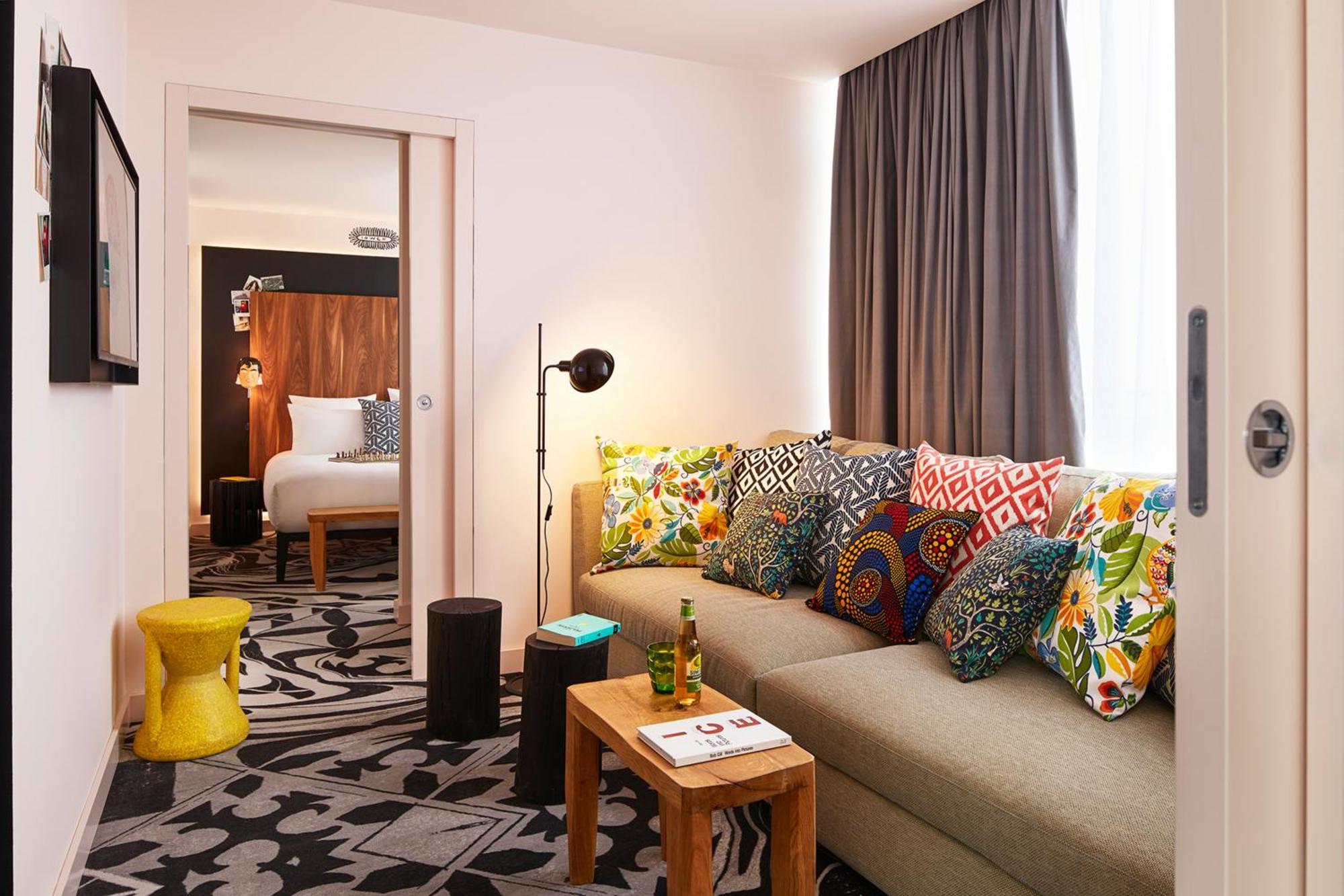 มามา เชลเตอร์ เบลเกรด Hotel ภายนอก รูปภาพ