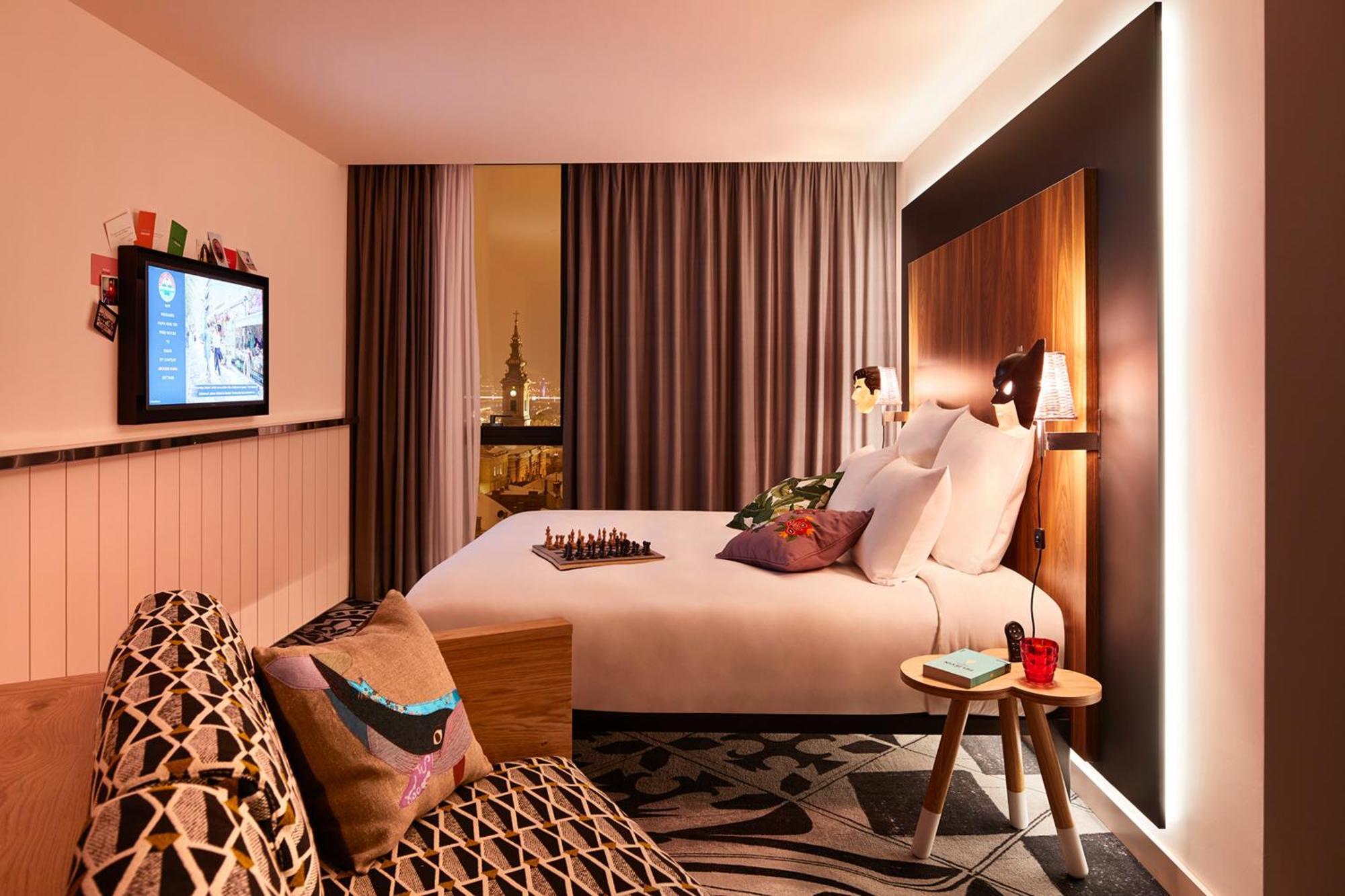 มามา เชลเตอร์ เบลเกรด Hotel ภายนอก รูปภาพ