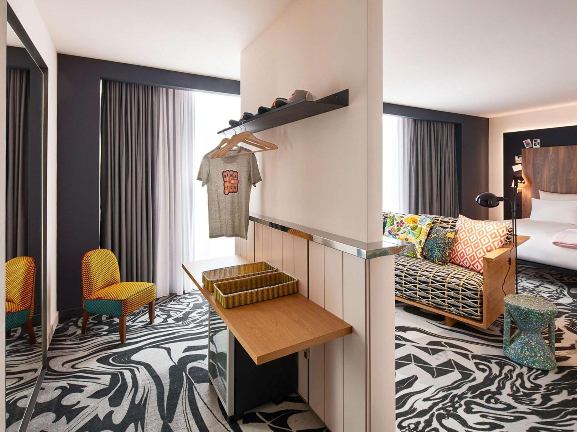มามา เชลเตอร์ เบลเกรด Hotel ภายนอก รูปภาพ