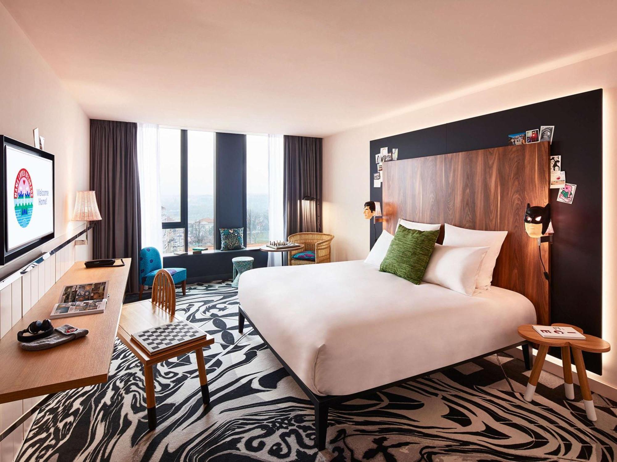มามา เชลเตอร์ เบลเกรด Hotel ภายนอก รูปภาพ