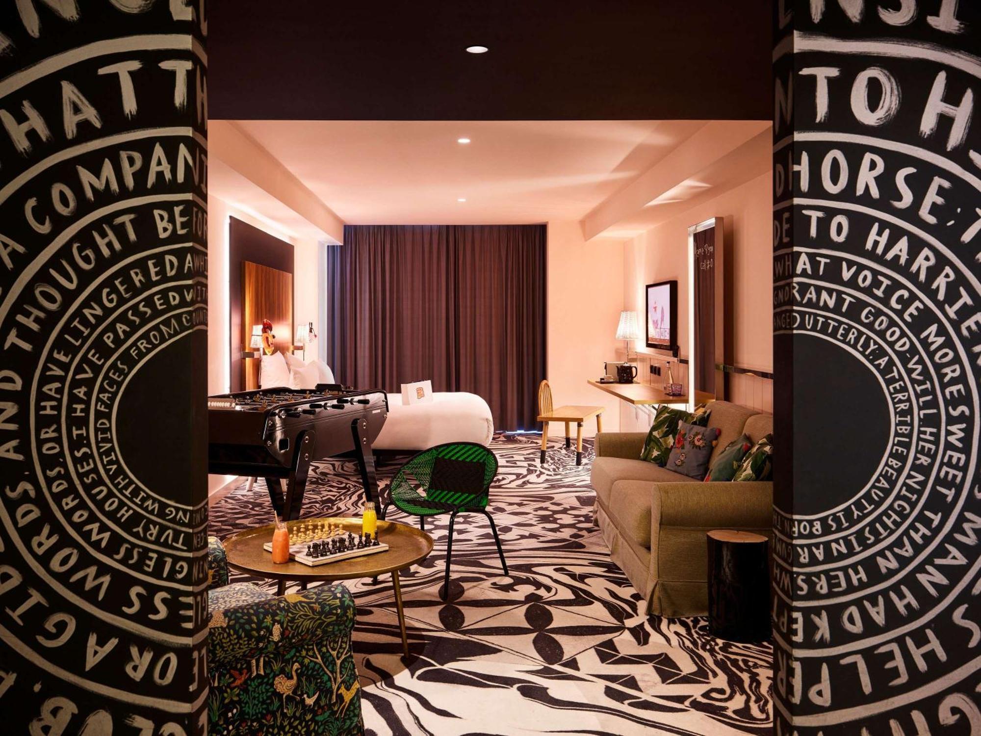 มามา เชลเตอร์ เบลเกรด Hotel ภายนอก รูปภาพ